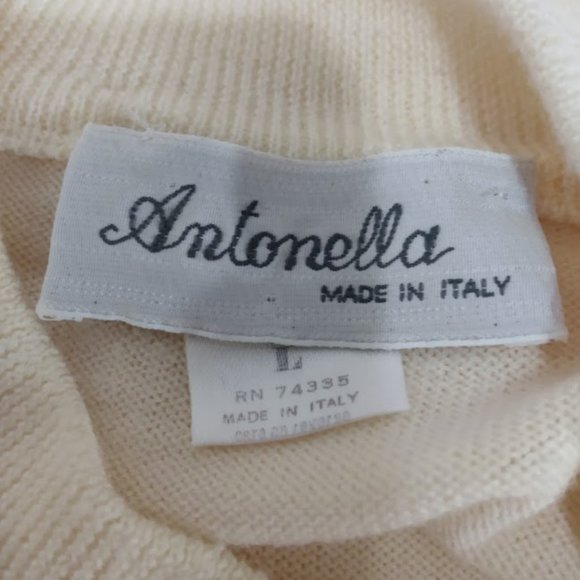 Antonella: Cream color pullover sweater. - Picture 3 of 6